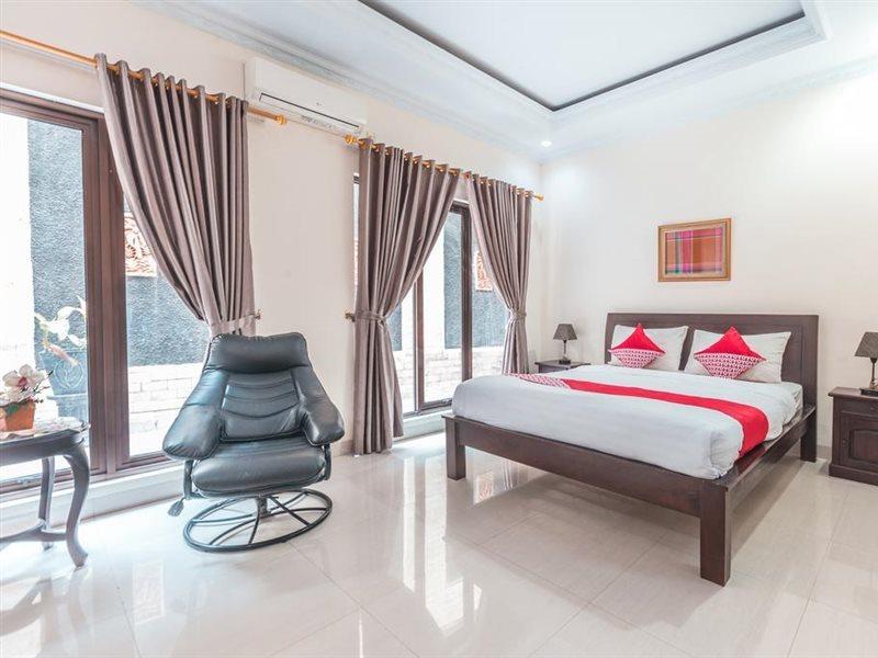 Oyo 1667 Wisma Lux Barkah Jakarta Kamer foto